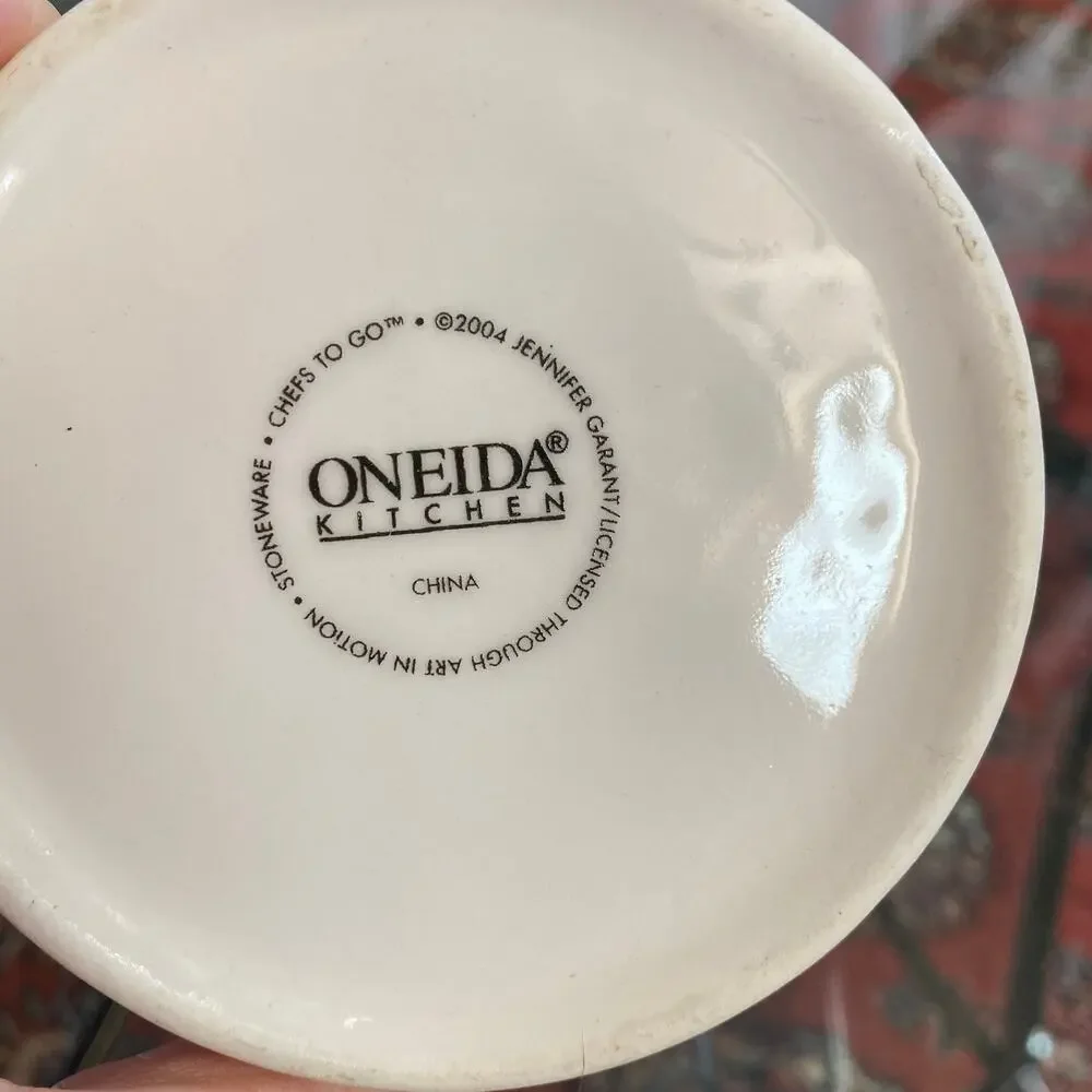 Oneida Kitchen Chefs To Go Jennifer Garant White‎ Sugar Bowl with Lid